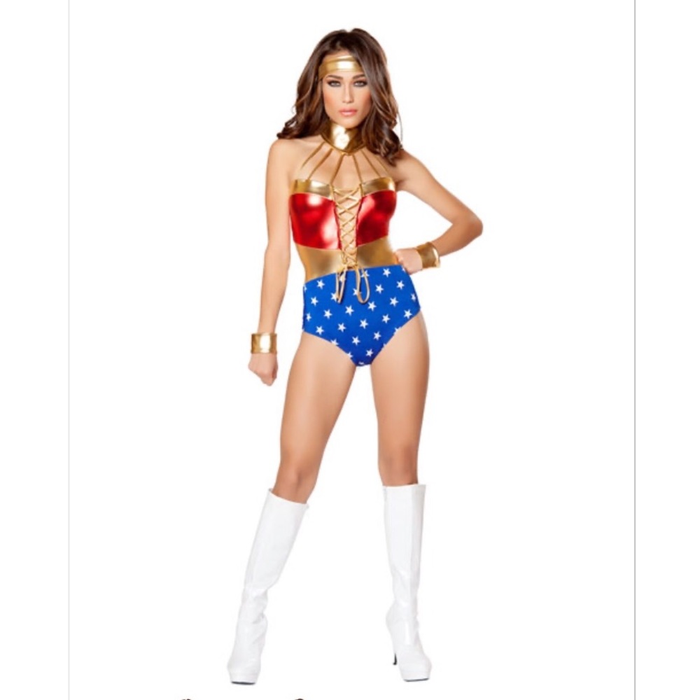 Wonder Woman Costume Halloween Sexy WORN ONCE